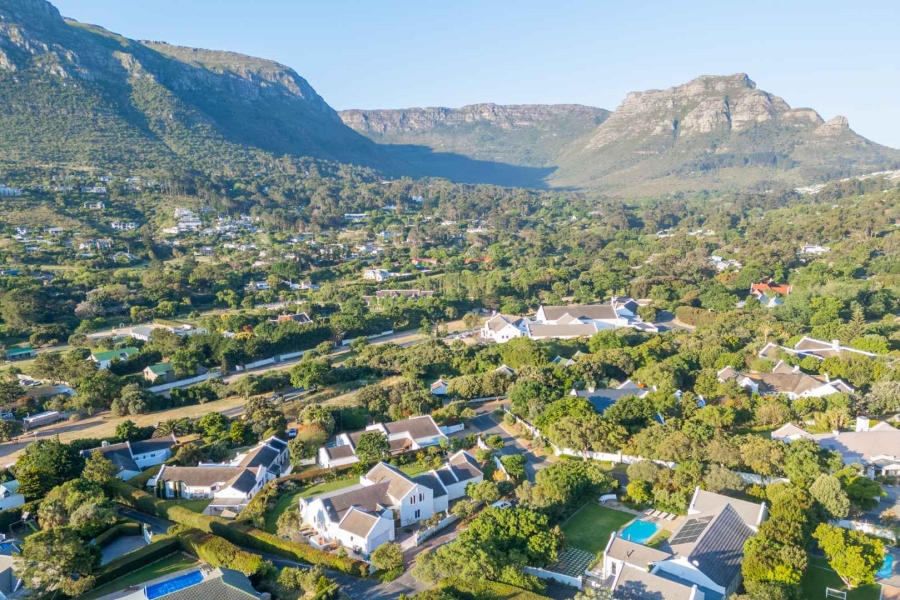 4 Bedroom Property for Sale in Oakhurst Estate Western Cape